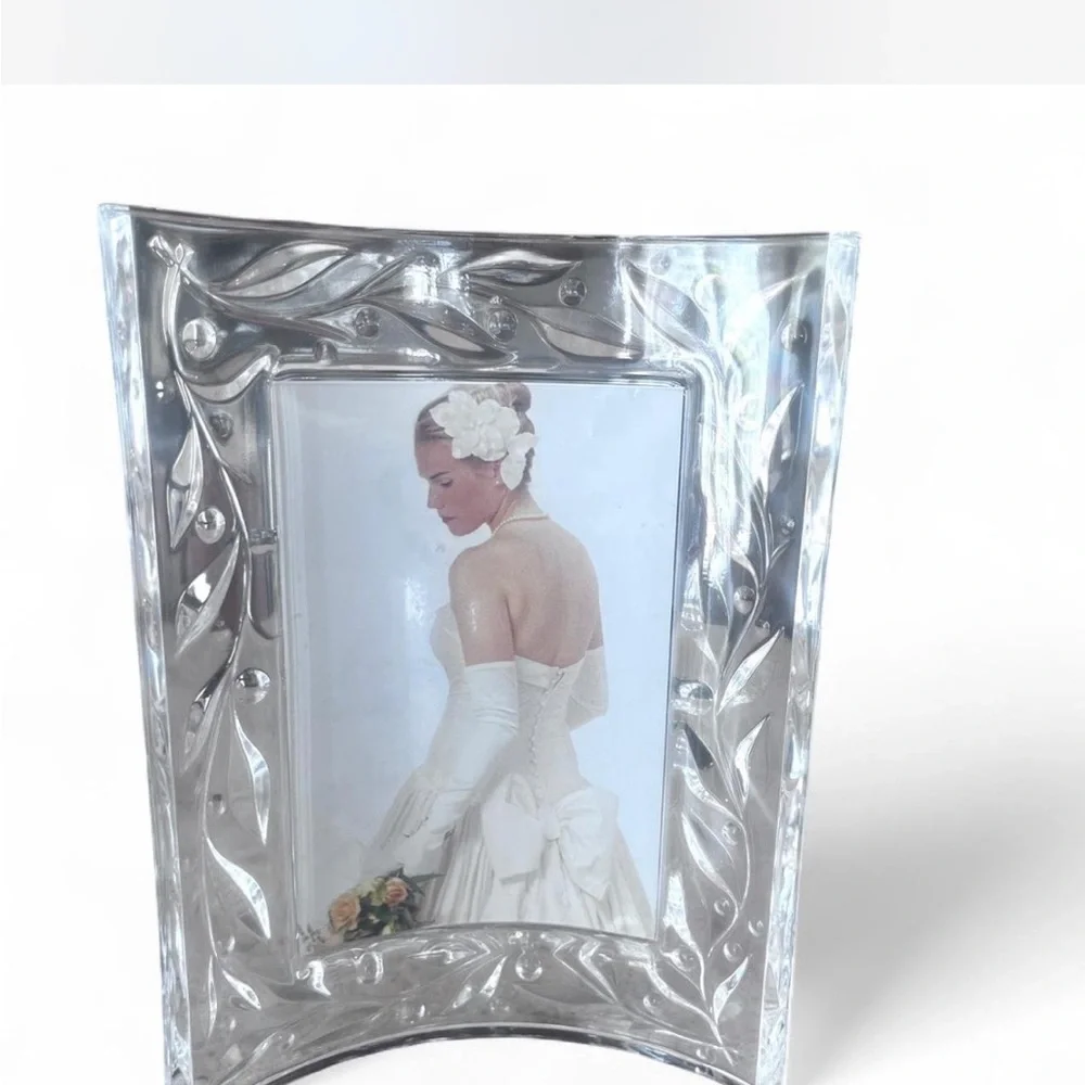 Cristal D’Arques genuine lead crystal curved double sided frame